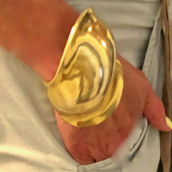 Meet your Posher, Faye - Picture 3 of 8